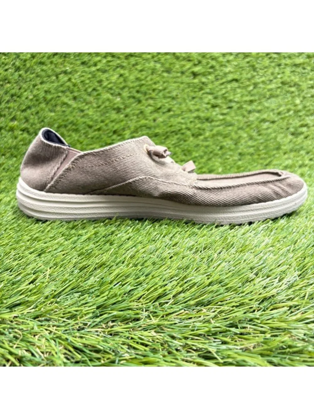 Skechers please review